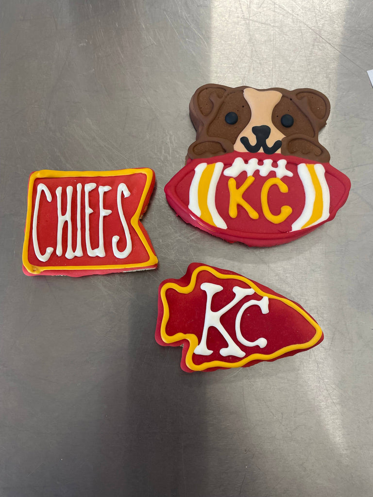 10 Years Strong | Lucky Biscuit Treat Lucky Biscuit Pet Bakery 