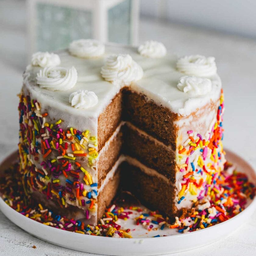 Sensible Edibles Cakes & Pies Château Le Woof Red Velvet 