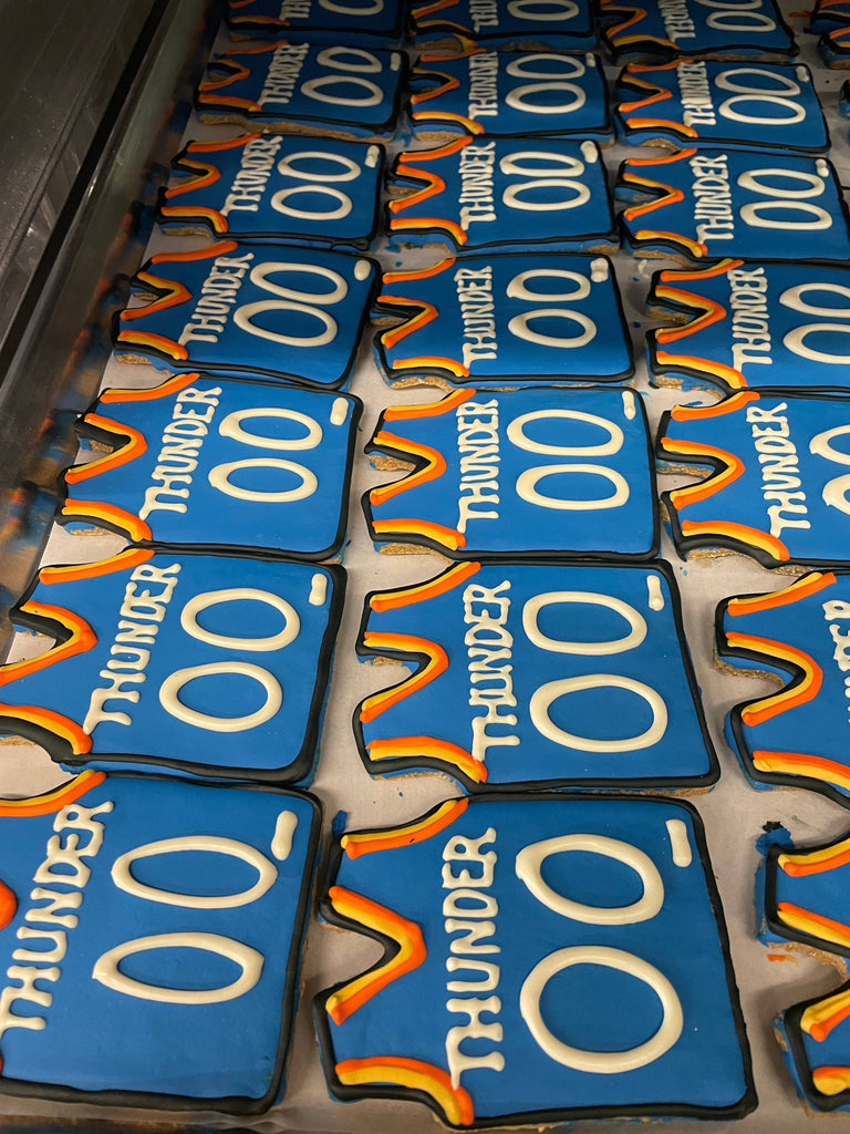 10 Years Strong | Lucky Biscuit Treat Lucky Biscuit Pet Bakery 