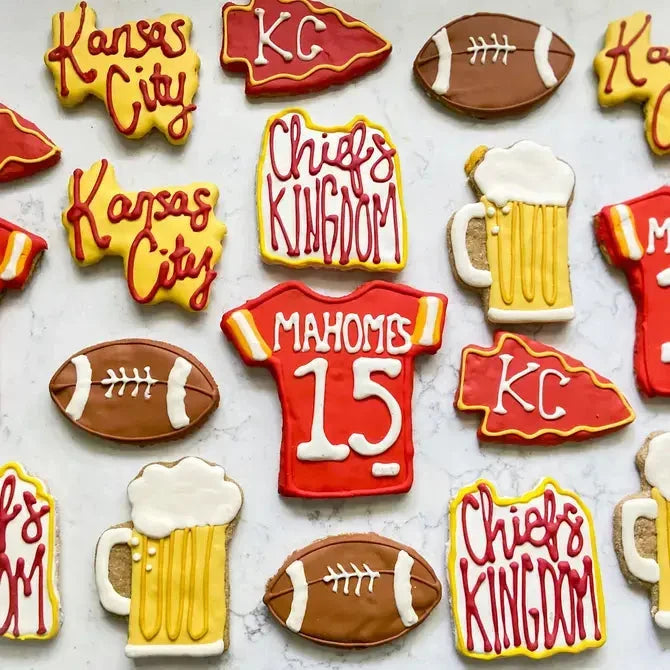 10 Years Strong | Lucky Biscuit Treat Lucky Biscuit Pet Bakery 