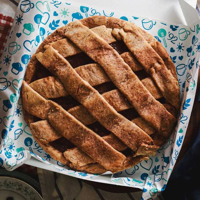 Sensible Edibles Cakes & Pies Château Le Woof Mini Apple Crumb Pie 