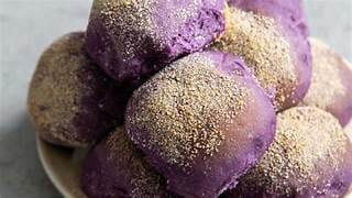 Ube Cheese Pandesal Cafe Chateau Le Woof 