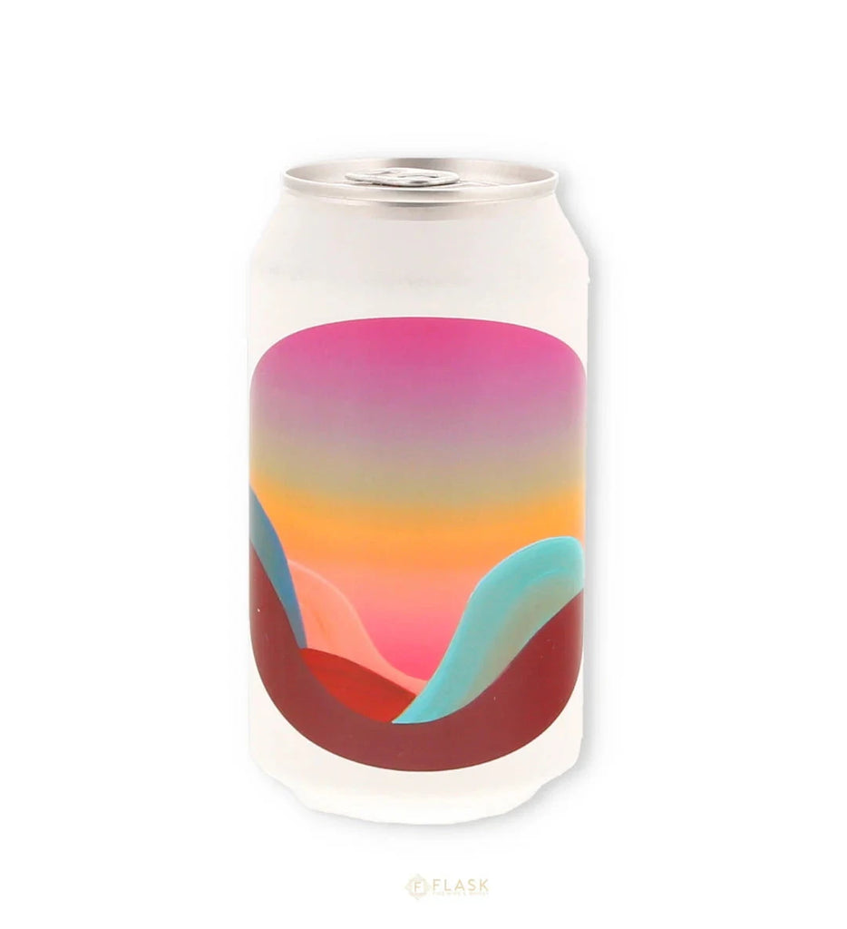 Moonland Canned Wine Château Le Woof Pinot Noir 